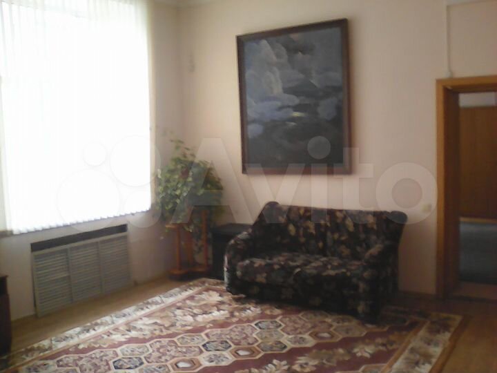 Комната 30 м² в 4-к., 4/10 эт.