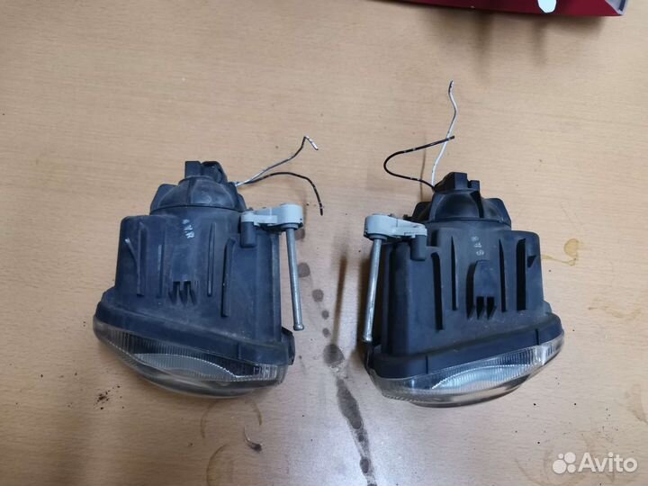 Туманка subaru legacy BE5 BE9 BEE BH5 BH9 BHC BHE