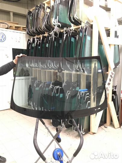 Лобовое стекло Ауди а4