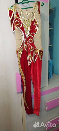 Костюм для художественной гимнастики