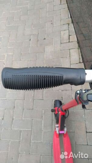 Самокат взрослый электрический отличного состояния