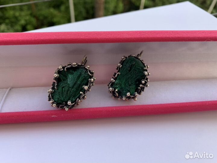 Серьги серебрянные с кристаллическим малахитом