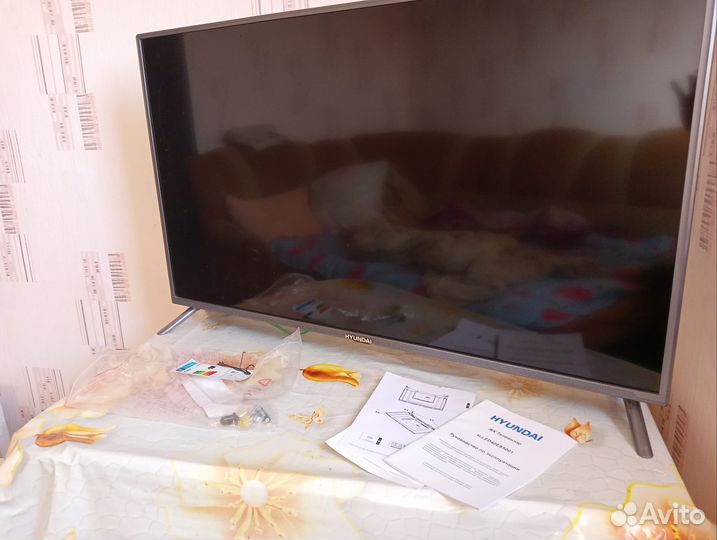 ЖК- телевизор SMART TV