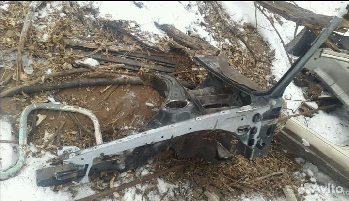 Передняя левая четверть для Ауди 100 A6 45 кузов