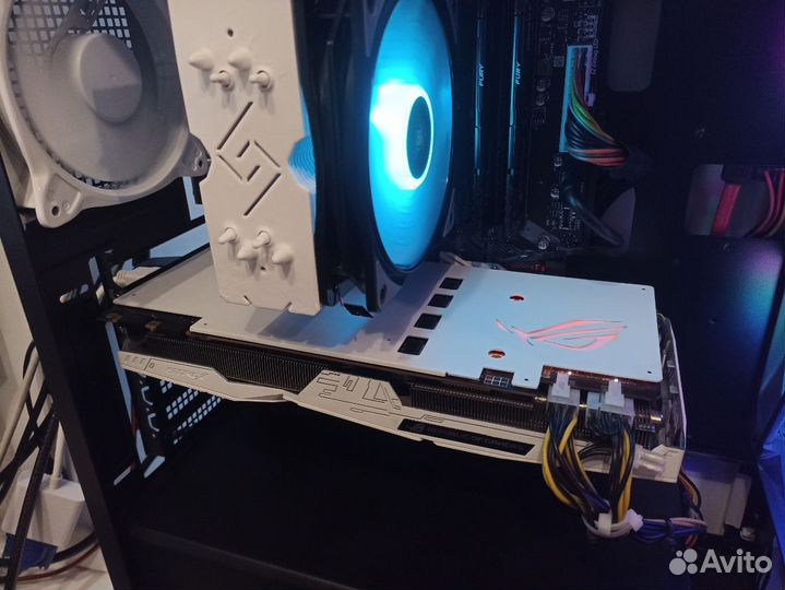 Asus Strix GTX 1080 8GB (белая)