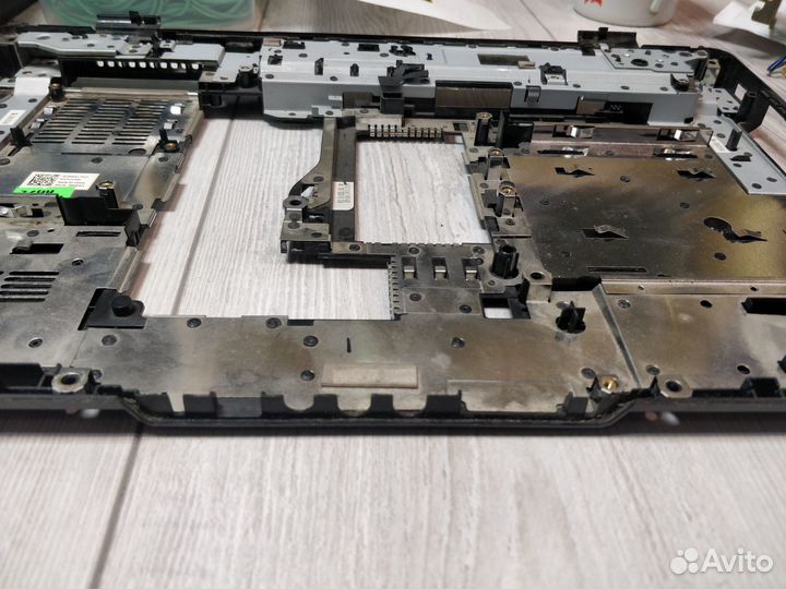Поддон, нижний корпус для Dell Inspiron 1545, 1546