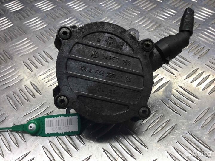 Насос вакуумный Mercedes C-klasse A6462300065; A64