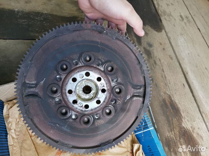 Маховик двухмассовый 2294000631 sachs