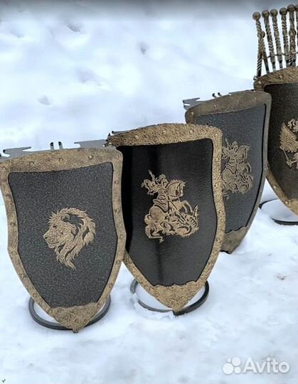 Подставка под шампуры Щит