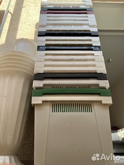 Пластиковые ящики (баки )