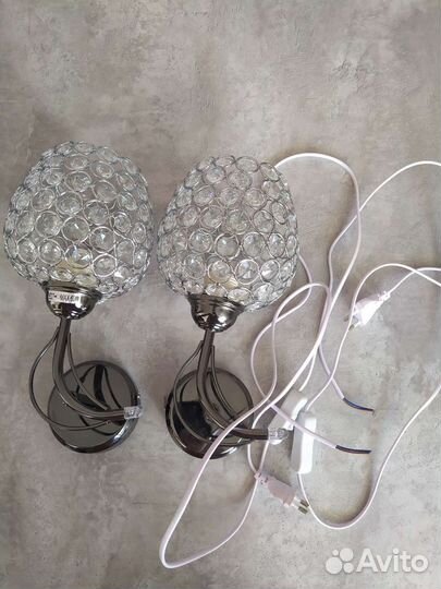 Светильник прикроватный настенный