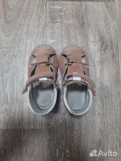 Кожанные босоножки