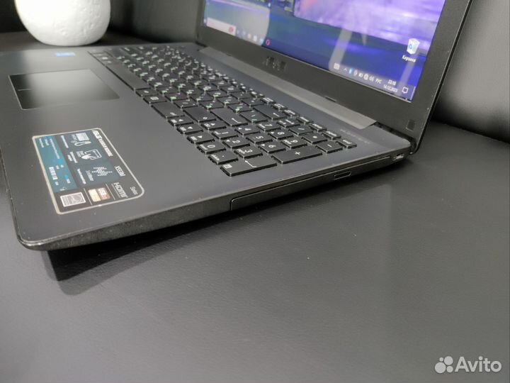 Быстрый Лёгкий Asus Pentium 4x,Ram 8gb, SSD 256GB