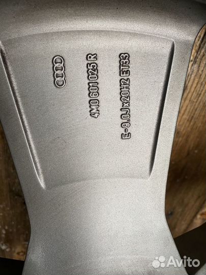 R20 Pirelli Scorpion Verde 285/45, PCD 5x112 DIA 66.6