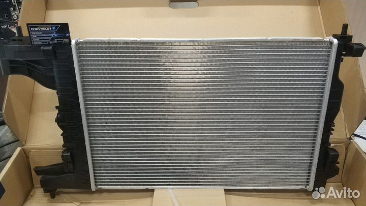 Радиатор охлаждения Шевроле Круз 1.6 109л.с. МКПП