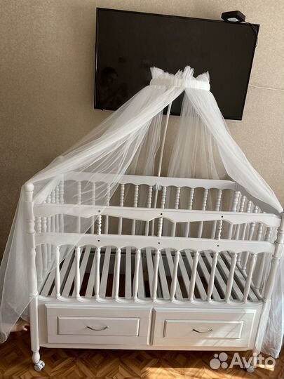 Кровать с балдахином