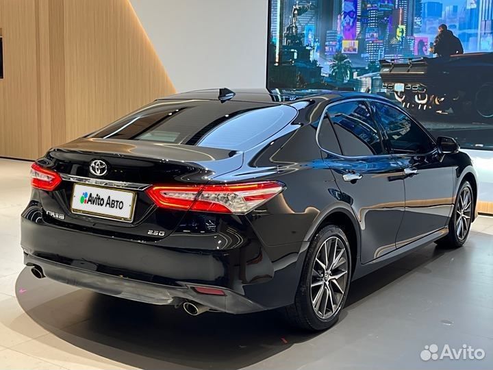 Toyota Camry 2.5 AT, 2021, 52 000 км