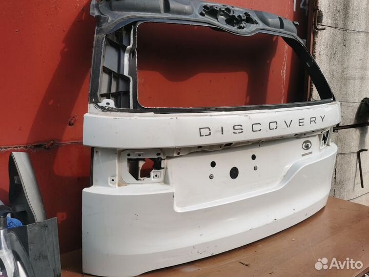 Дверь багажника Land Rover Discovery 5 2016