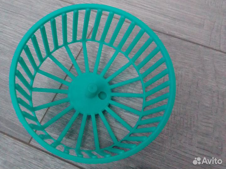 Клетка с принадлежностями б/у