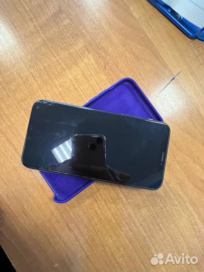iPhone Xs, 64 ГБ