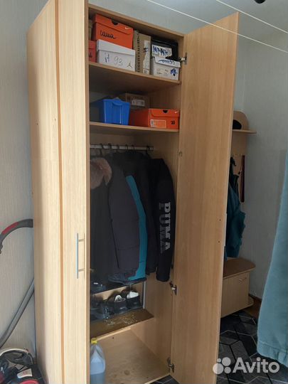 Шкаф