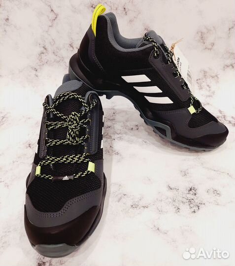 Новые кроссовки Adidas Terrex AX3