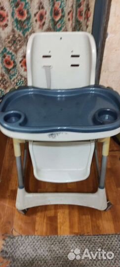 Детский стульчик для кормления