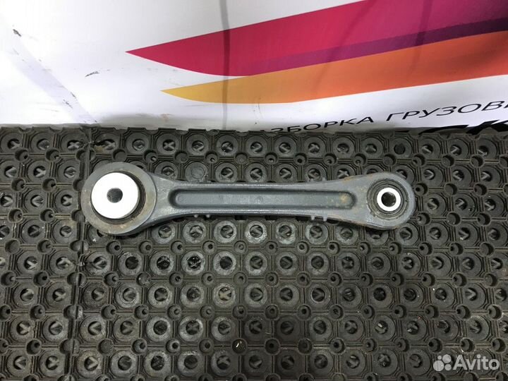 Стойка переднего стабилизатора