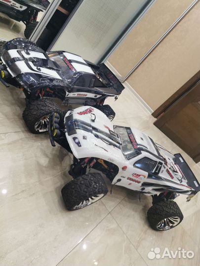 Бензиновая машинка на радиоуправлении