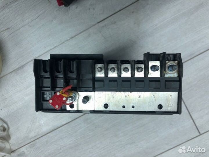 Блок предохранителей Skoda Octavia универсал cayc