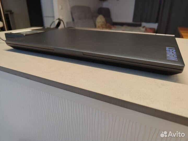 Lenovo legion 17ITH6H