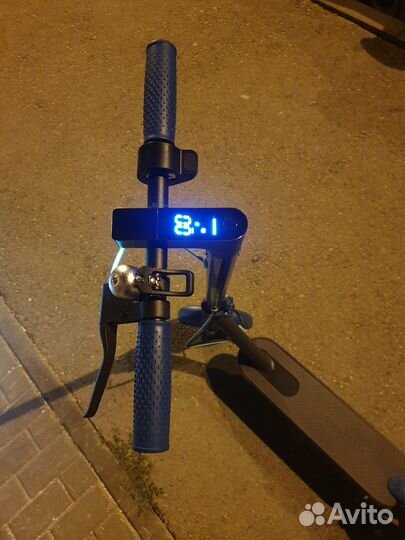 Электросамокат взрослый до 120 кг состояние нового