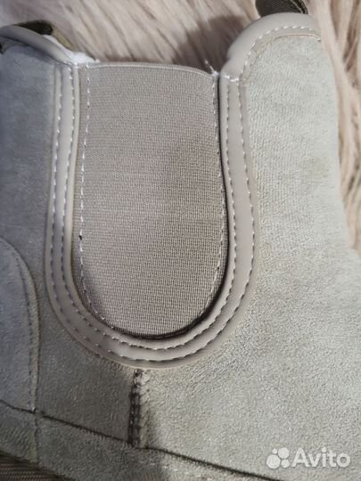 Ugg