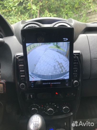 Магнитола в стиле Tesla на Renault Duster 9,7дюймо