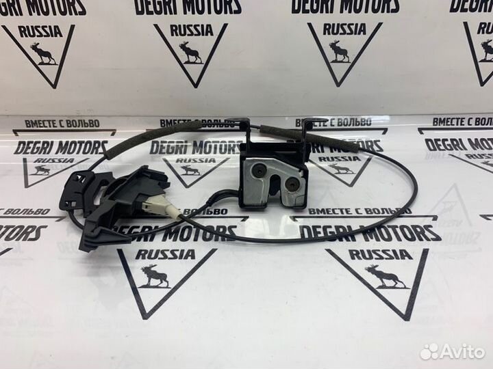 Замок спинки заднего сидения правый Volvo S