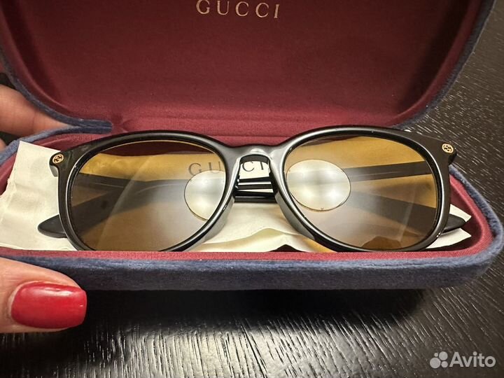 Солнечные очки gucci