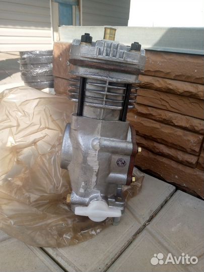 Компрессор тракторный