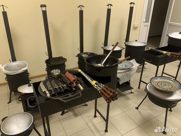 Казан чугунный с печкой