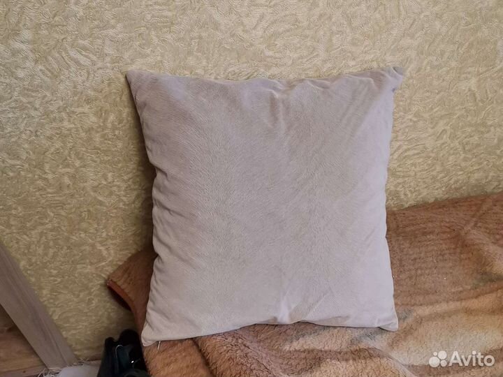Подушка диванная