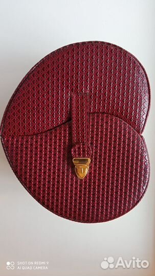 Шкатулка для украшений 