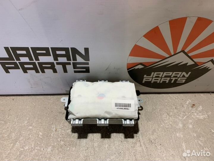 Подушка безопасности пассажирская (в торпедо) Mazd