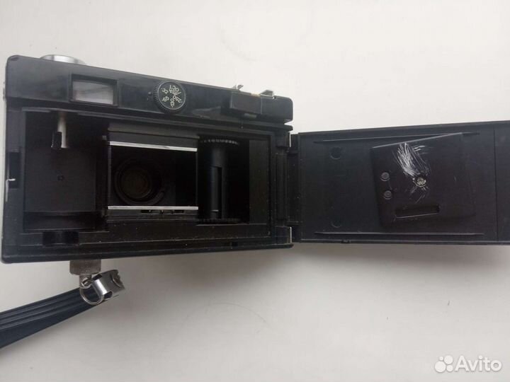 Плёночный фотоаппарат Триплет