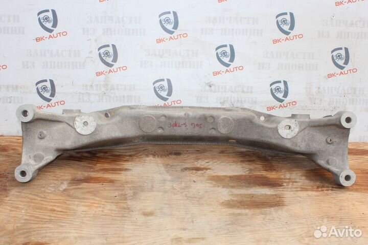 Передняя нижняя балка от Jagyar S-type 2001г