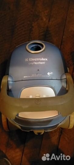 Рабочий пылесос Electrolux oxy3 system