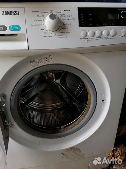Стиральная машина на запчасти zanussi