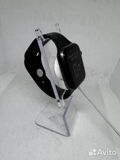 Умные часы Apple Watch SE 44 мм А2352