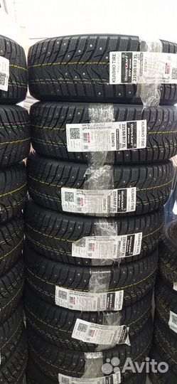Kumho WinterCraft SUV Ice WS31 225/60 R17 103T