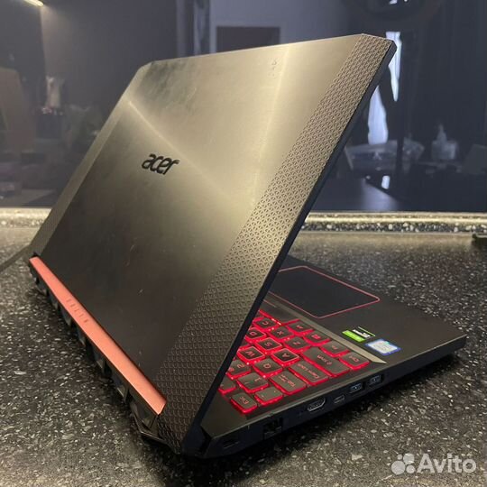 Игровой ноутбук Acer i5 8300/gtx1050/8g/1128g