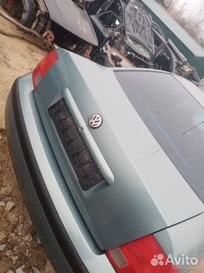 Крышка багажника Volkswagen Passat B5 1997