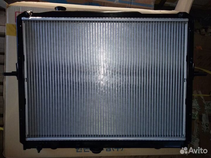 Радиатор охлаждения двс Кia bongo 3